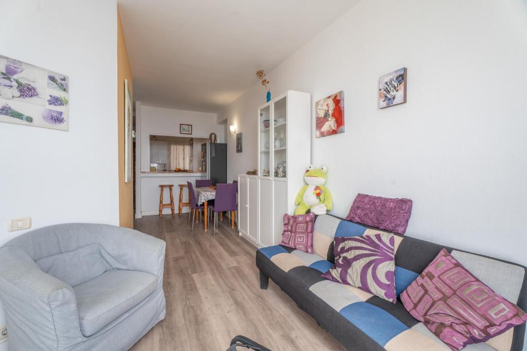 Fantastic 1-bedroom With Sea View - 4