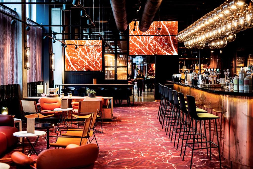 Pub/Lounge