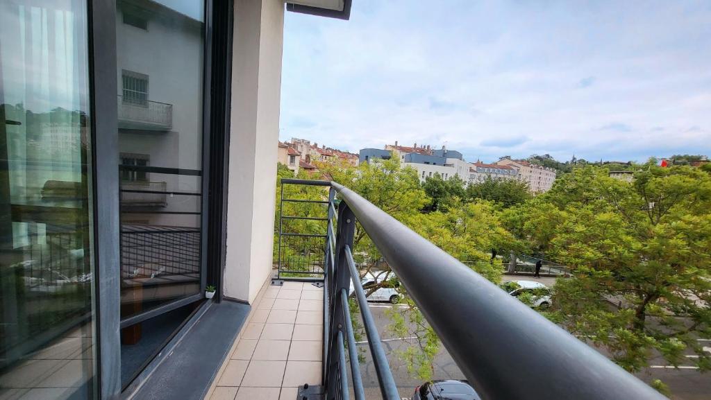 le Valmy avec balcon - 5