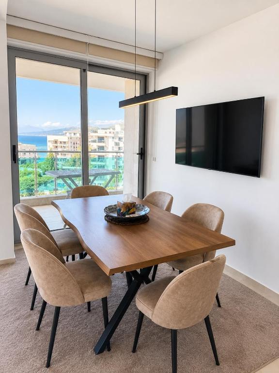Apartment With Sea View - 4