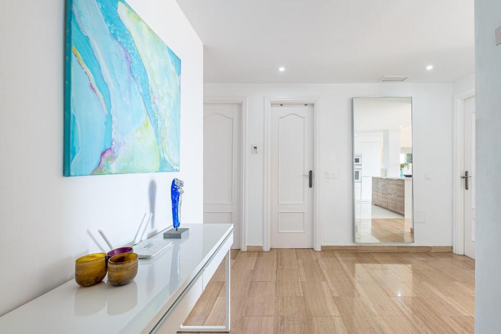Arkadia Beachfront Penthouse with Private Pool - 2