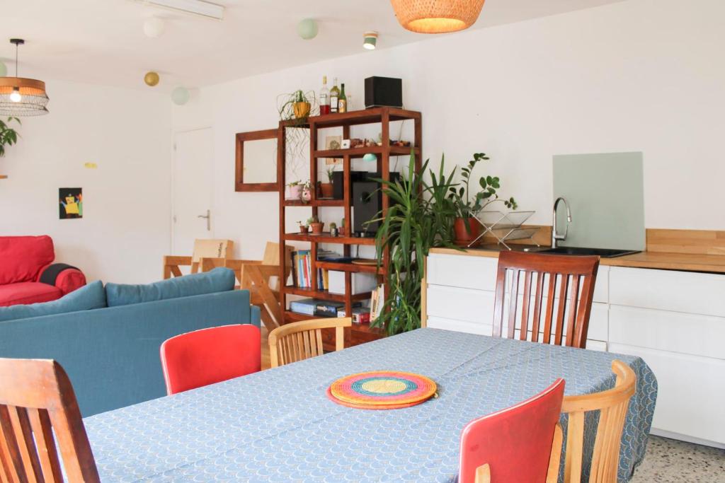 Grand appartement familial avec balcon et parking - 5