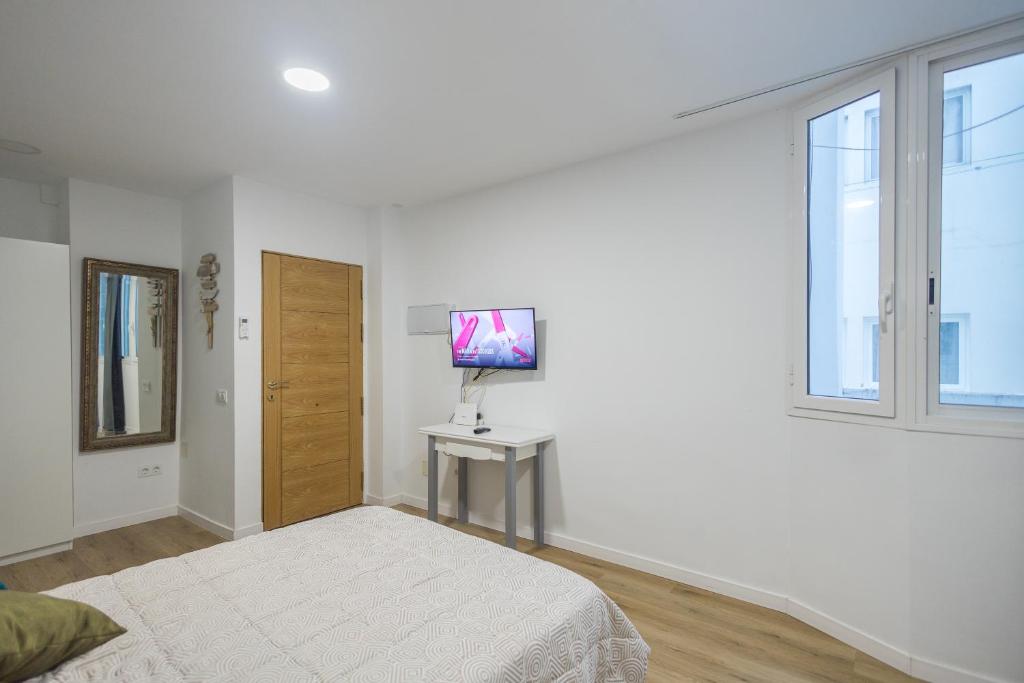 Cozy Studio Las Canteras - 1 min from the beach - 4