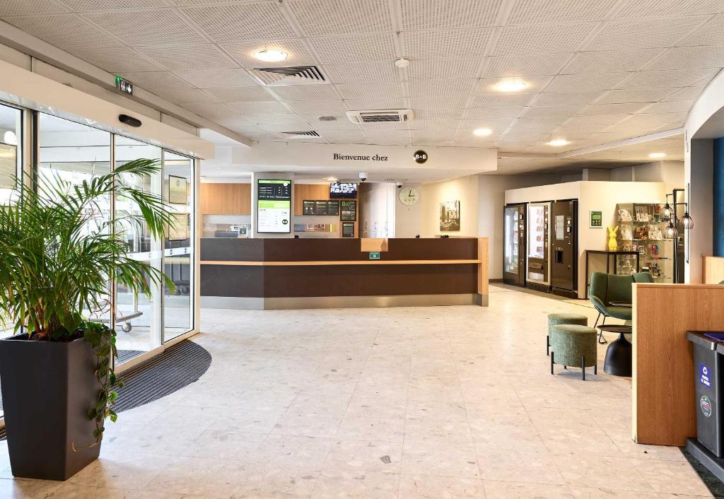 Lobby, B&B Hotel Paris Roissy CDG Aeroport in Paris
