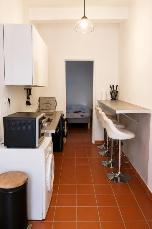**** VERY CENTRAL Ajaccio 36 rue Fesch, cosy flat in city center pedestrian street, up to 4 people **** - 4