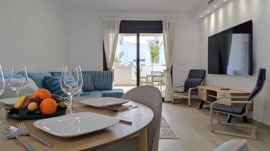 SUNNY HILLS dream apartment - 4