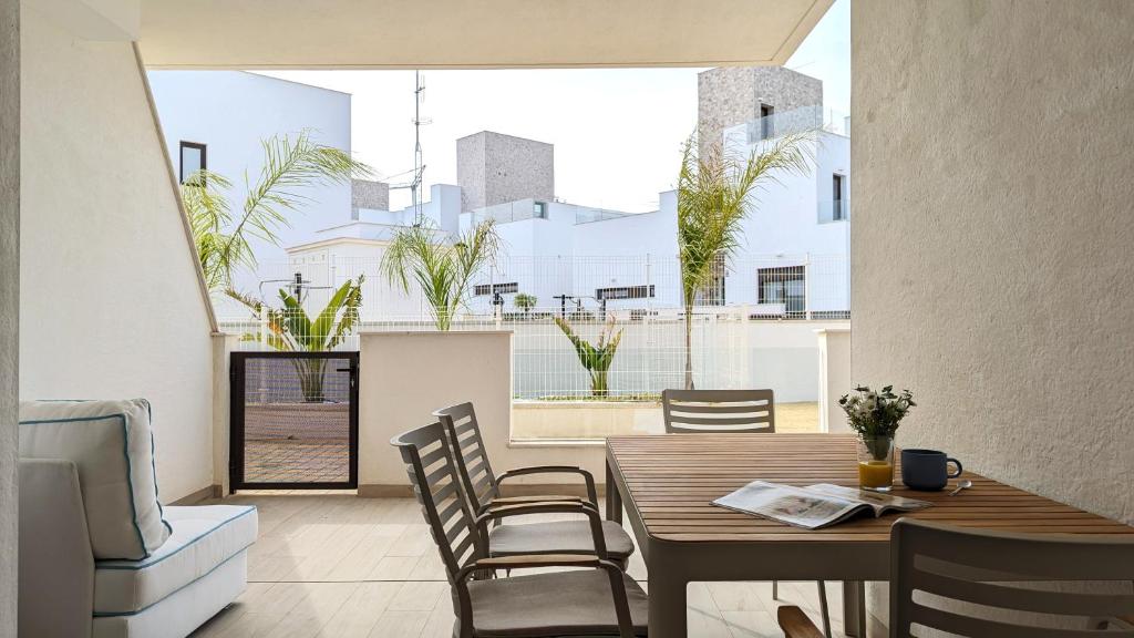 SUNNY HILLS dream apartment - 5