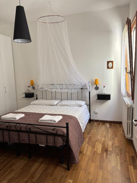 Alessandra's Cozy Venice- Quiet Double Room & Private Bathroom with sharing kitchen - 4