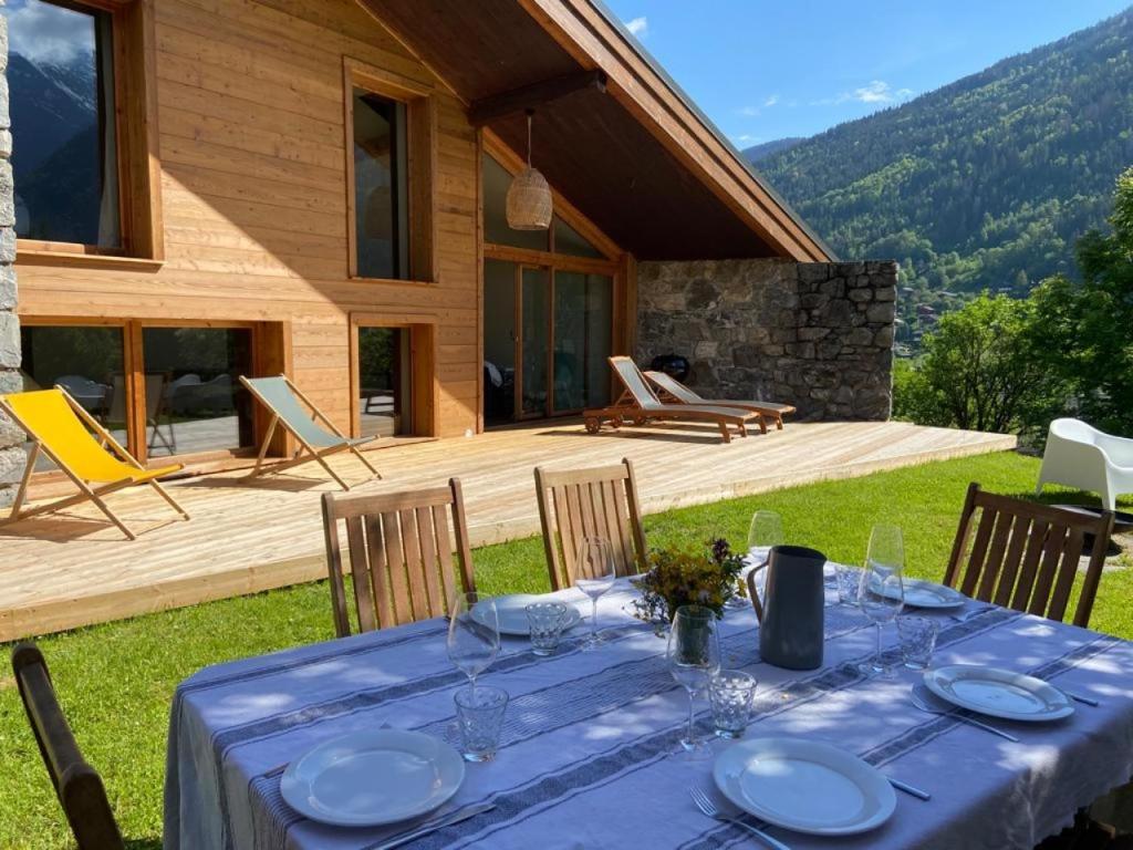 LE REFUGE DE LUCE - 1