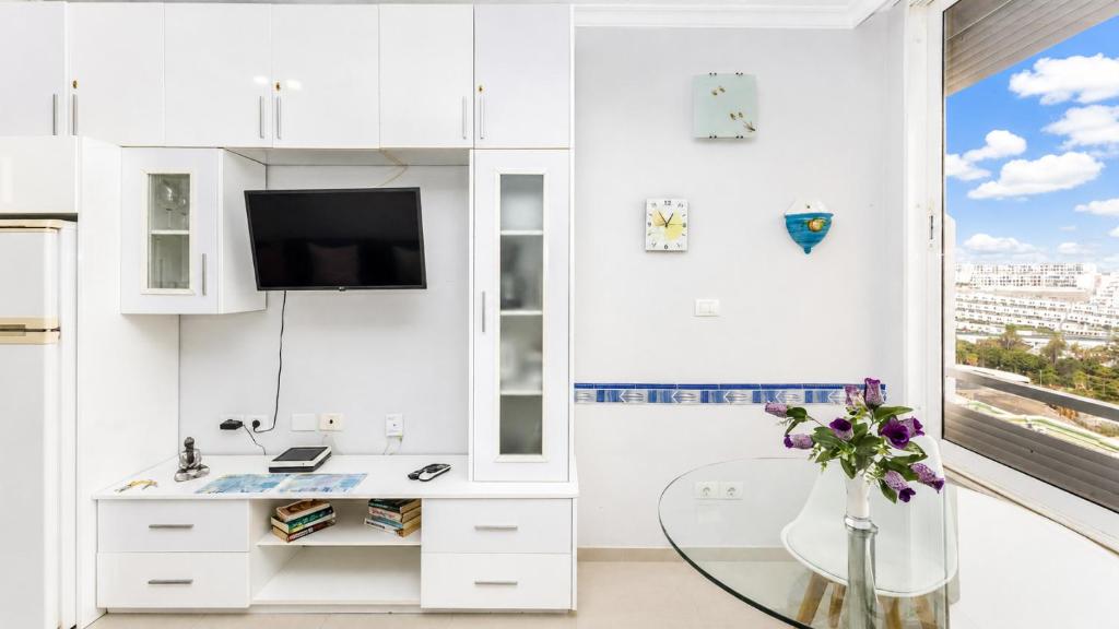 Sun Port Ocean Views - Renovated & Pool - 4