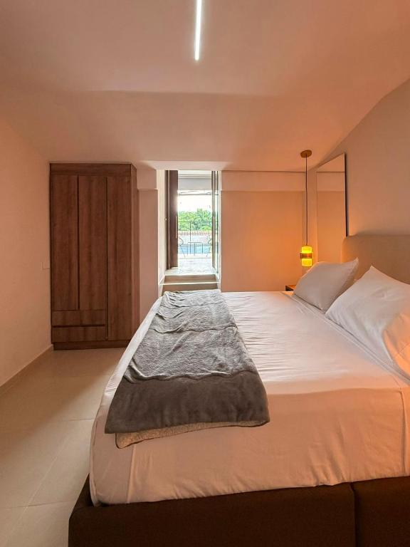 One Apartments Provenza - 5