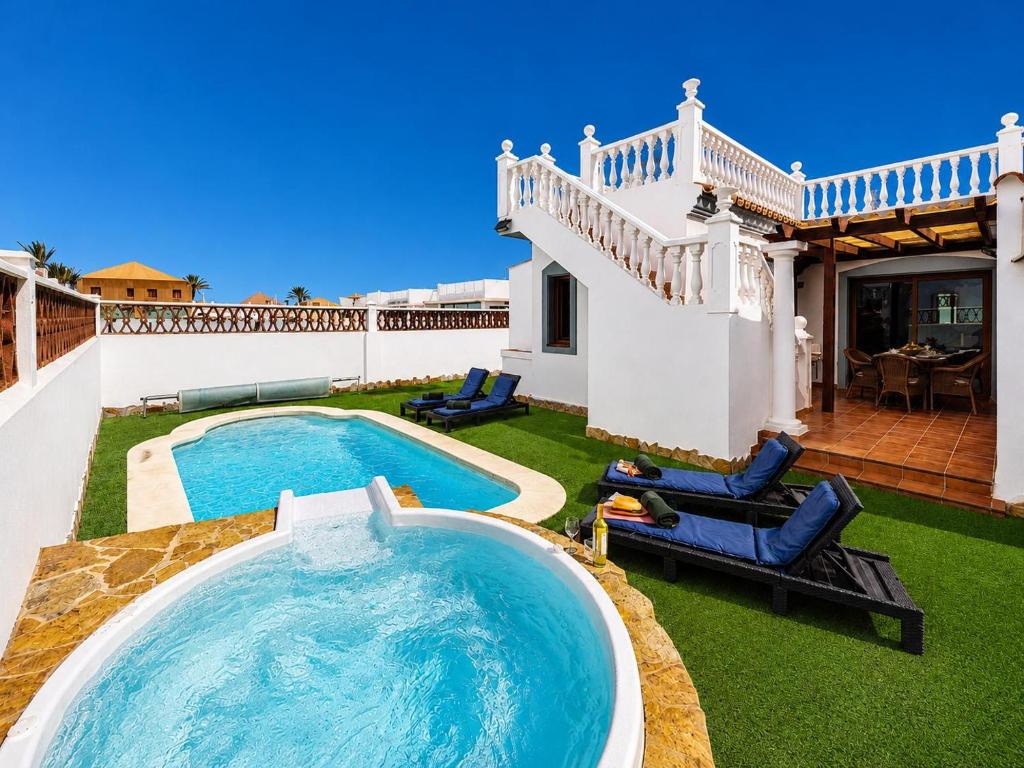 Villa Thomas - 2