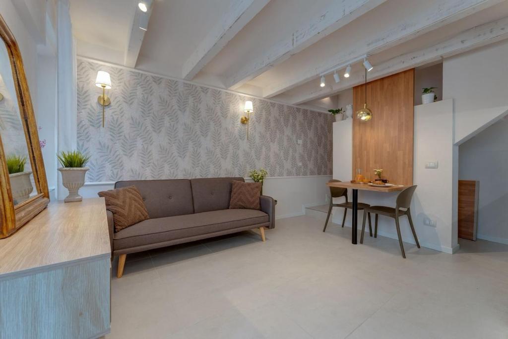 Veronetta Boutique Apartment With AC - 4