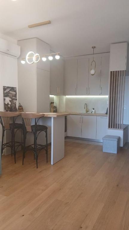 Adria Home Apartment - 5
