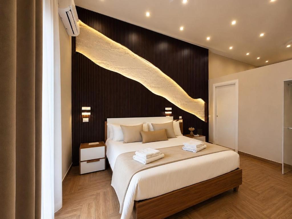 Casanova Naples central Boutique Apartment for 6 Guest - 2