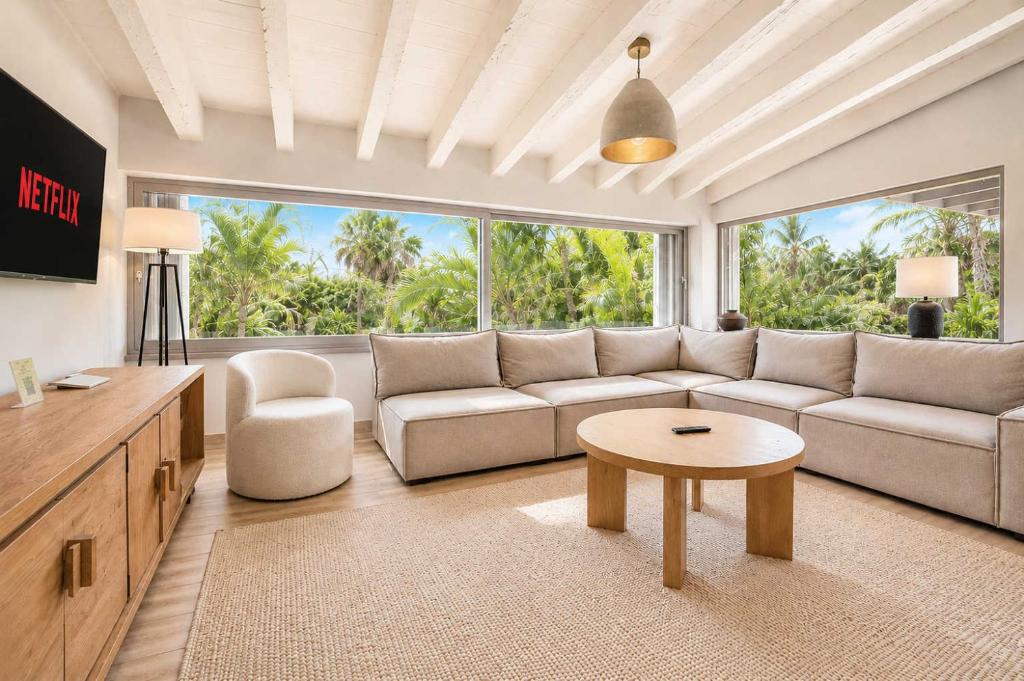 4 Bedroom Villa 3 Pools in Hotel Zone - 4