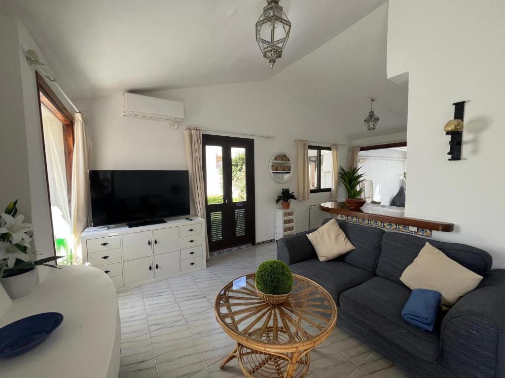 Estepona Villacana next to the beach with garden JO12 - 2