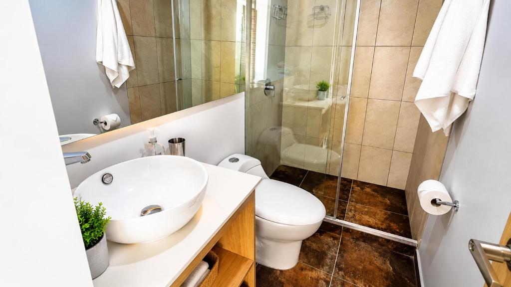 Great Laureles views, Cold AC and best price - 4