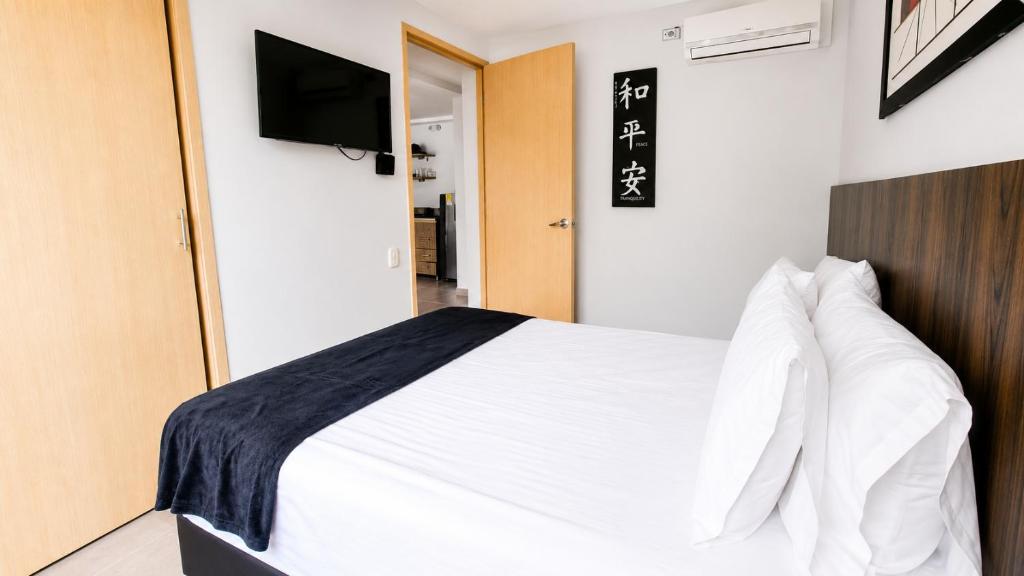 Laureles City Retreat, Cold AC - 2