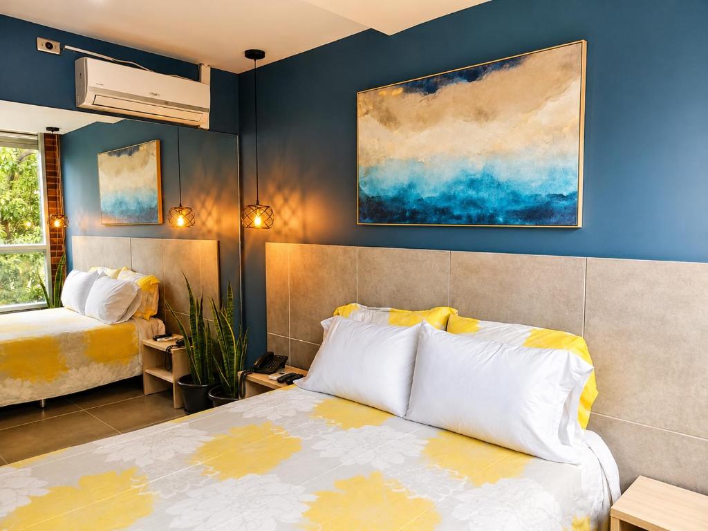 Stylish Laureles Loft in Medellin - 4
