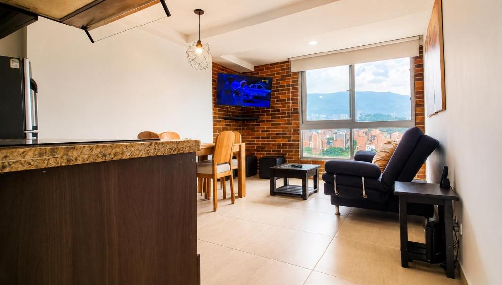Laureles Deluxe Apartment in the Medellin sky - 4