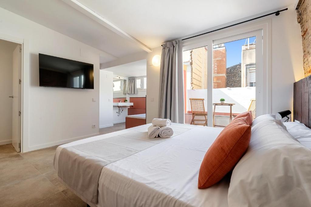 Atic Port Apartsuite con bañera y terraza Adults Only - 4