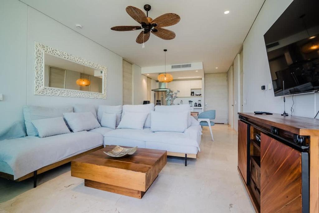 2-BR Sea & Pool View Apartment in Baru - Cartagena - 2