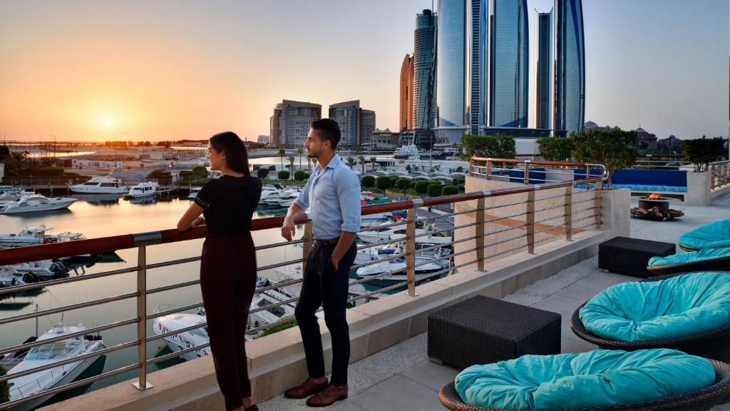 インターコンチネンタル アブダビ バイ IHG (InterContinental Abu Dhabi By IHG) 外観