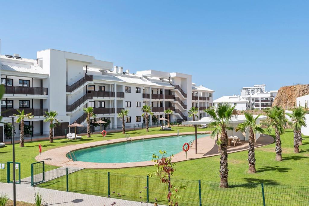 Elegante apartamento 2BR con terraza en Higuerón - 2