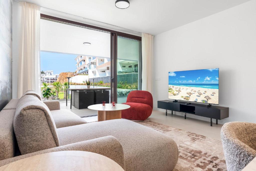 Elegante apartamento 2BR con terraza en Higuerón - 4