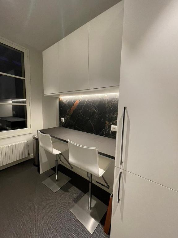 ArchitectDesigned Apartment Rennes City Centre 5 min to Train Station - 5