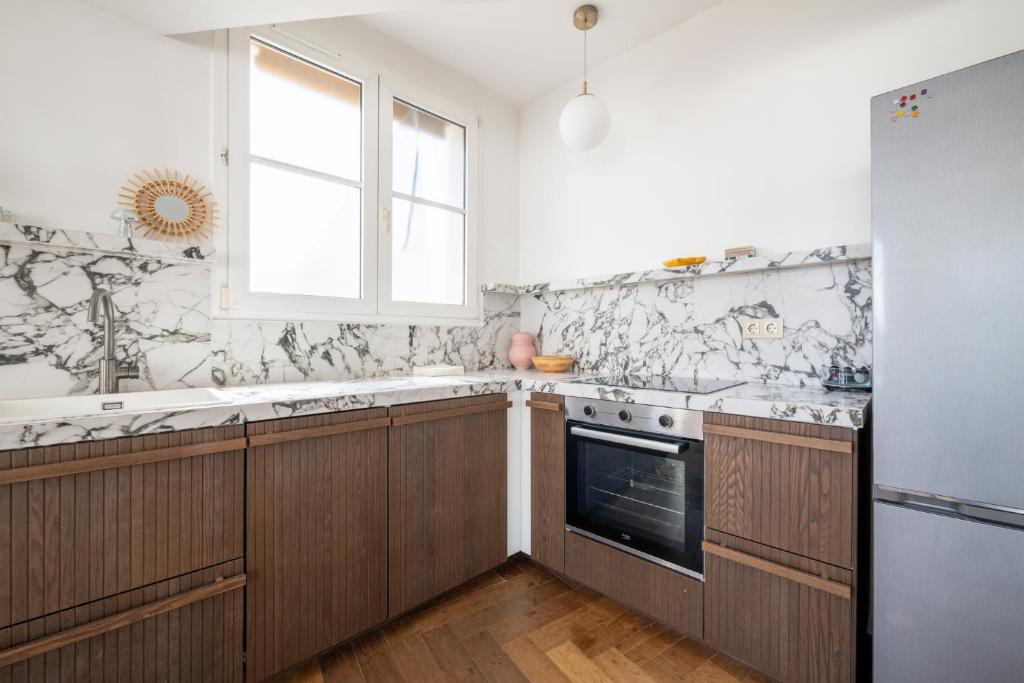 Bright and Spacious 1BDR in Central Paris - 2