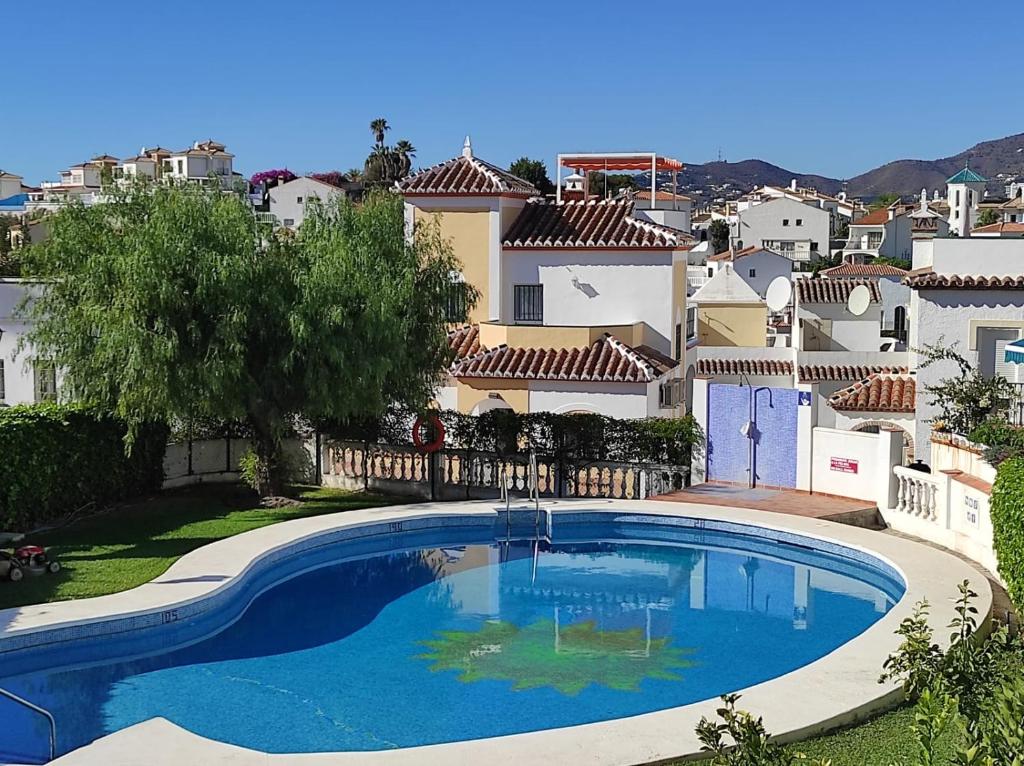 Stylish 4 bedroom Villa with private pool - 2