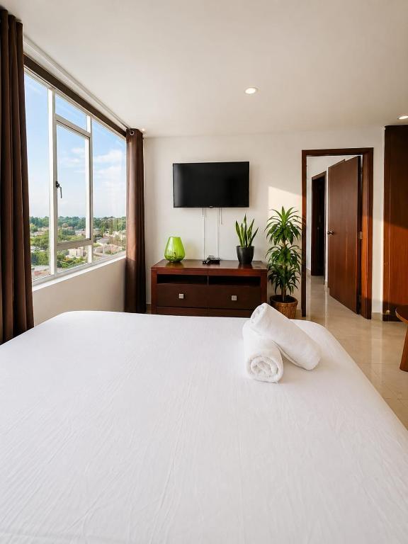 Gran Propiedad en Samborondon Guayaquil - 1