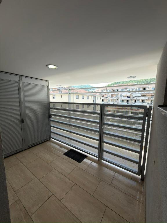 Urban two bedroom apartment - 3
