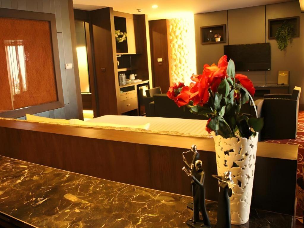 Maleewana Hotel & Resort