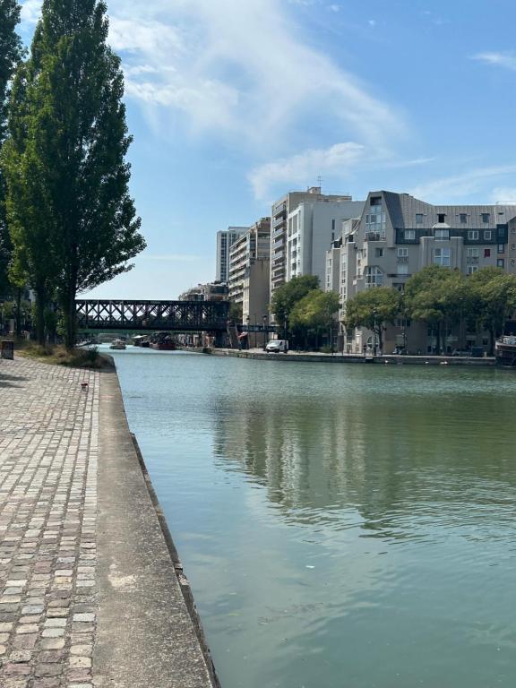 Petit Studio étudiant sur la canal de l'Ourcq - 3
