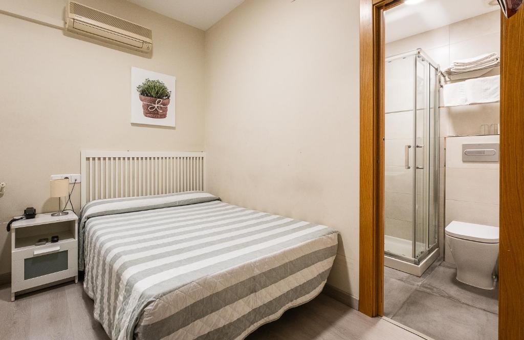 Hostal El Pilar - 4