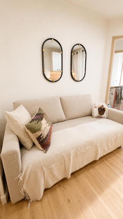 Charming OneBedroom Apartment in Le Marais - 4