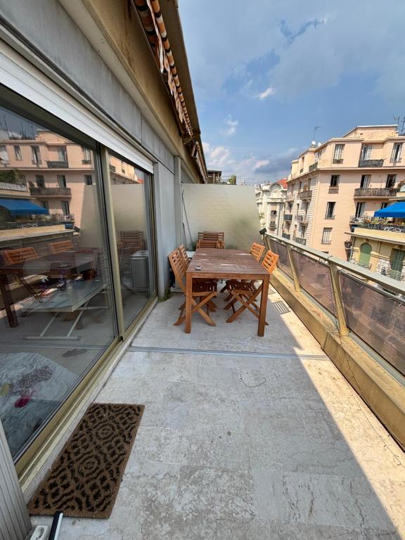 Appartement plein centre au calme à 5 min de la mer - 1