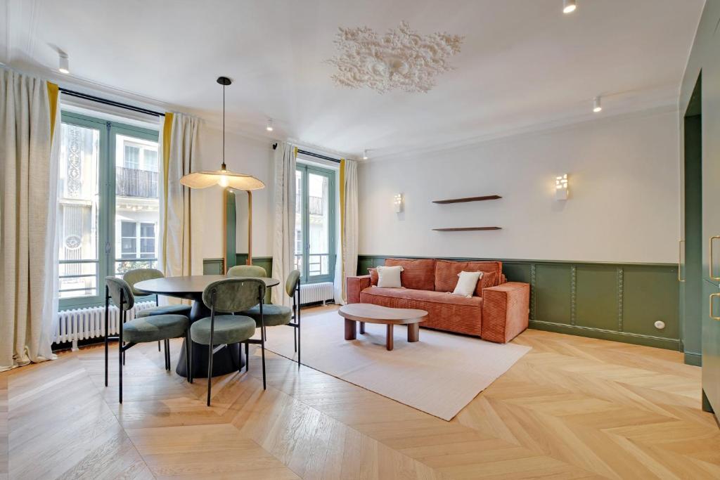 Pick A Flat's Apartment in Canal Saint Martin - Rue de Lancry - 1