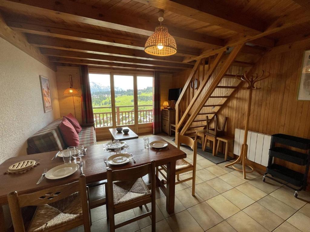Chalet Beausite, magnifique vue à 50 m des pistes 3 chambres, cabine en Duplex - 8 personnes - 4