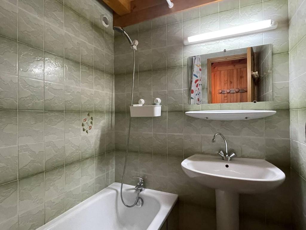 Chalet Beausite, magnifique vue à 50 m des pistes 3 chambres, cabine en Duplex - 8 personnes - 5