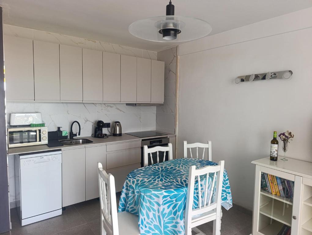 Blanco&Azul - Ocean View Balcony, Pool and Perfect Location - 4