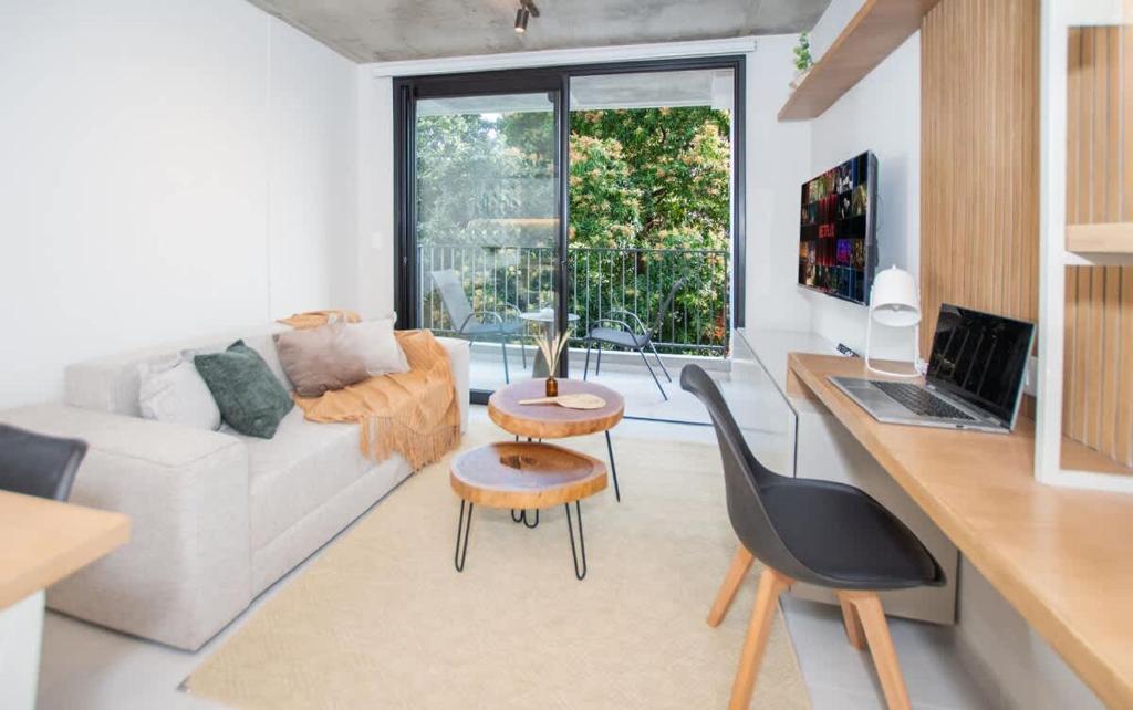 Urban Apt with Balcony Pool Cinema and BBQ Area - 2