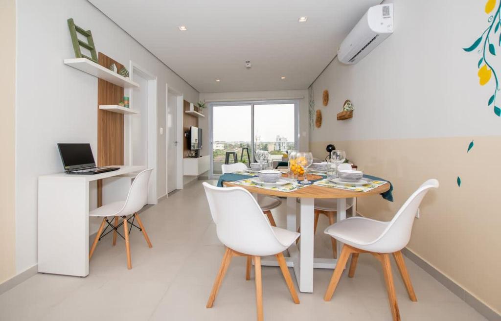 Executive One BR Near Malls with WiFi & Coworking - 3