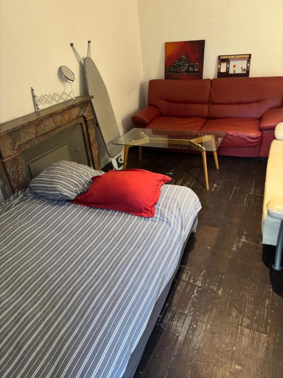 Studio particulier 5 mn du chateau - 3