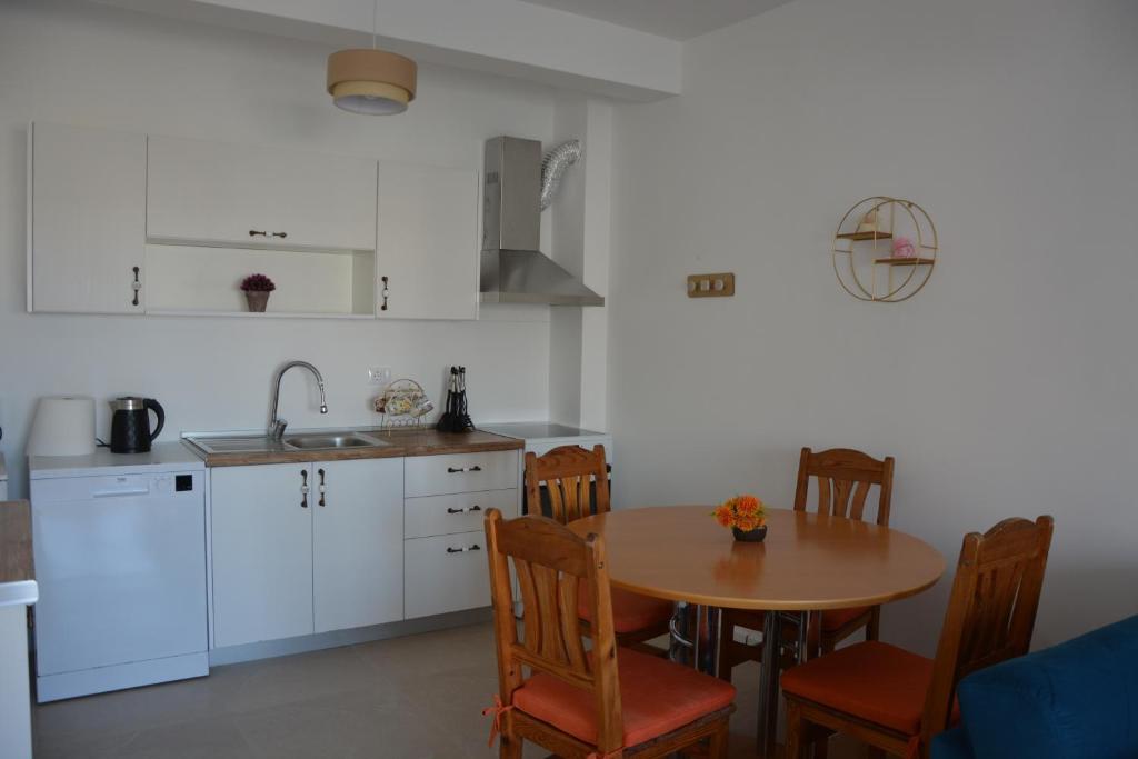 BORA - Two Bedroom Apartment - 5