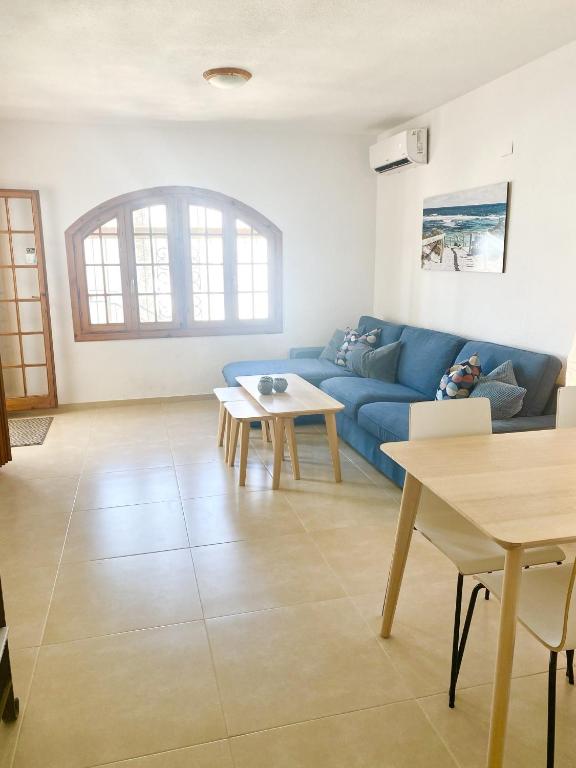 Villamartin LaZenia, Spacious house in a quiet neighborhood - 3