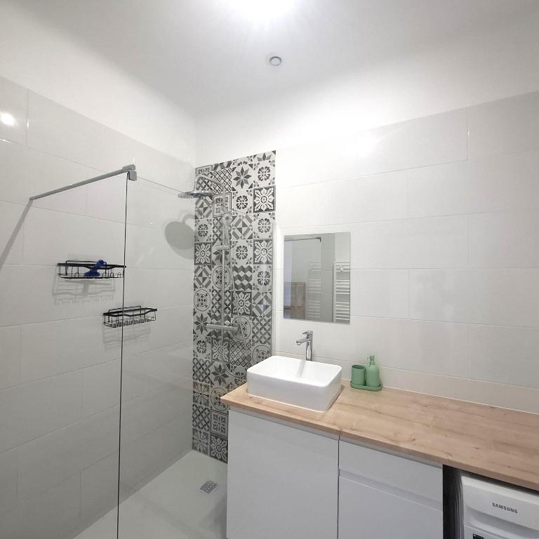 Golfe Juan Atypic Apartment Beaches - 5